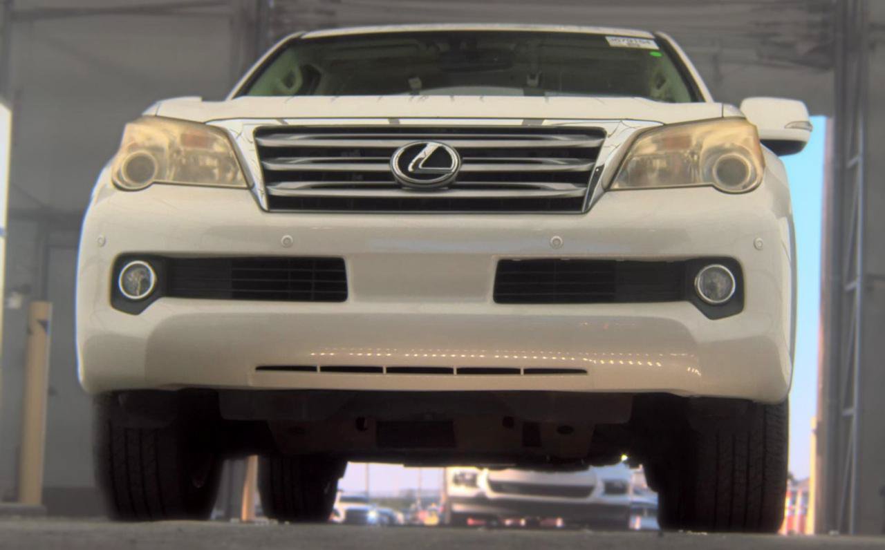 Used 2013 Lexus GX 460 w/ Comfort Plus Pkg AWD/4WD image 3