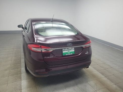 Used 2018 Ford Fusion SE w/ Fusion SE Technology Package FWD image 6