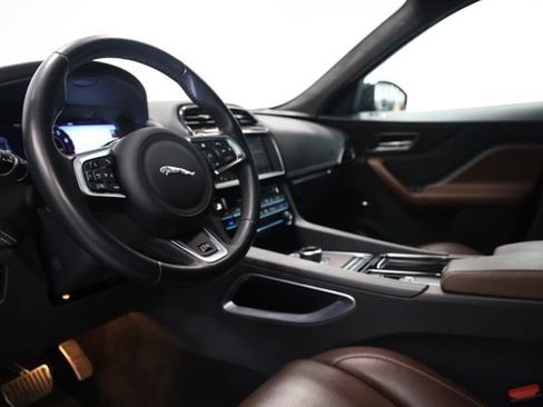 Used 2020 Jaguar F-PACE S AWD/4WD image 24