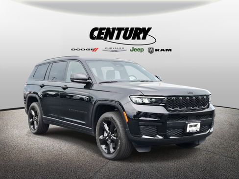 Used 2023 Jeep Grand Cherokee L Laredo AWD/4WD image 1
