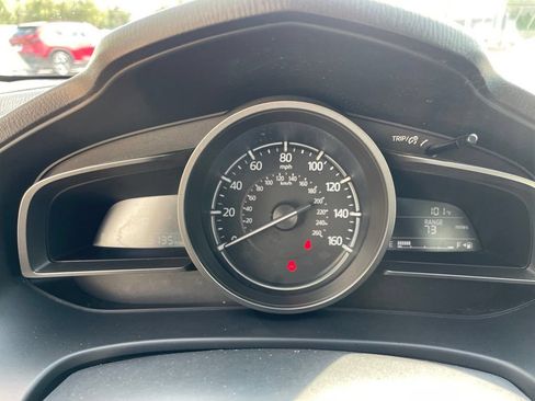 Used 2018 MAZDA MAZDA3 Touring FWD image 10