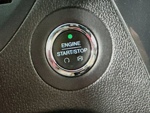 Used 2016 Ford Explorer XLT w/ Equipment Group 202A FWD image 19