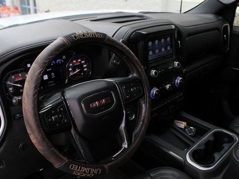 Used 2021 GMC Sierra 1500 AT4 w/ AT4 Premium Package image 25