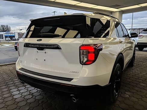 Certified 2023 Ford Explorer ST-Line image 5