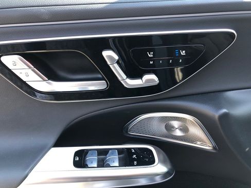 New 2025 Mercedes-Benz E 350 4MATIC Sedan image 12