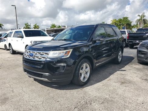 Used 2018 Ford Explorer XLT w/ Equipment Group 202A image 31