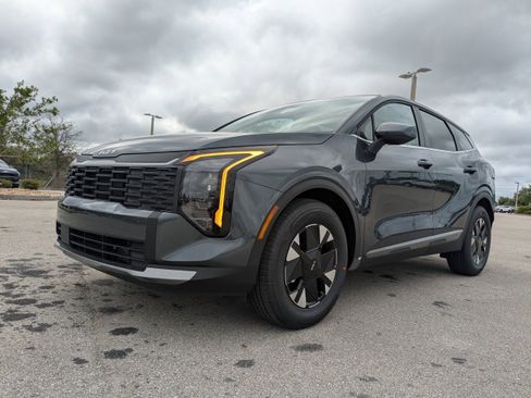 New 2026 Kia Sportage LX FWD image 9