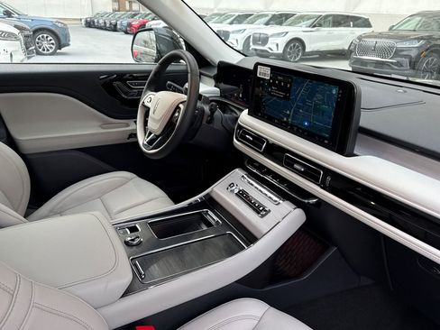 New 2025 Lincoln Aviator Reserve w/ Illumination Package image 7