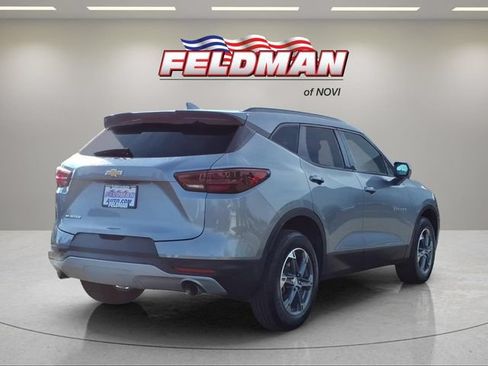 Used 2024 Chevrolet Blazer LT w/ Convenience Package FWD image 6
