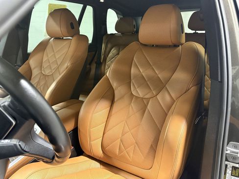 Used 2024 BMW X5 xDrive40i w/ M Sport Package AWD/4WD image 4