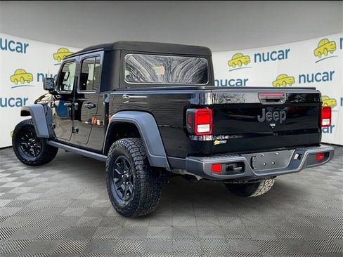 Used 2023 Jeep Gladiator Sport image 2