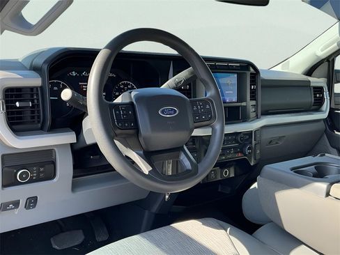 Certified 2024 Ford F550 4x4 SuperCab Super Duty w/ XLT Value Package image 18