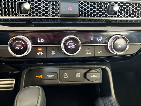 Used 2025 Honda Civic Sport image 16