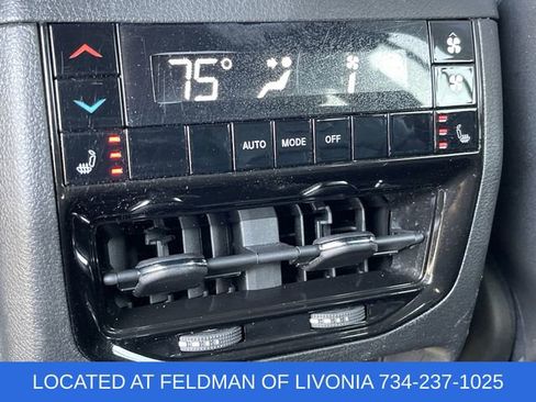 Used 2024 Jeep Grand Cherokee L Limited w/ Luxury Tech Group II image 37