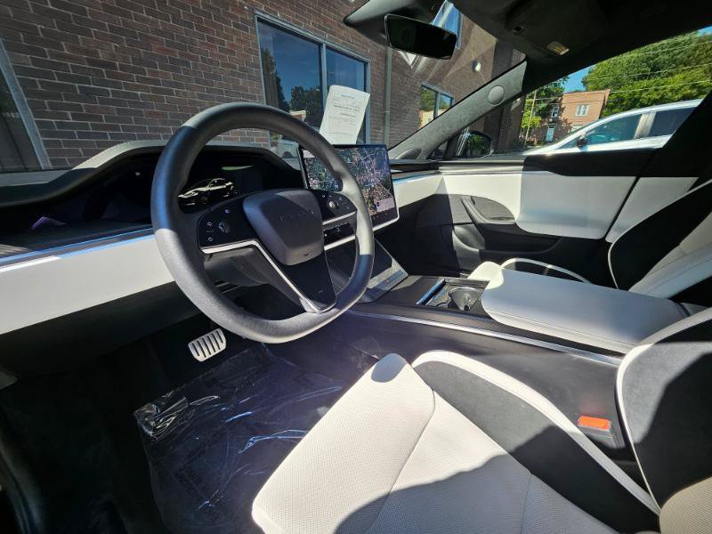 Used 2024 Tesla Model S Plaid AWD/4WD image 38