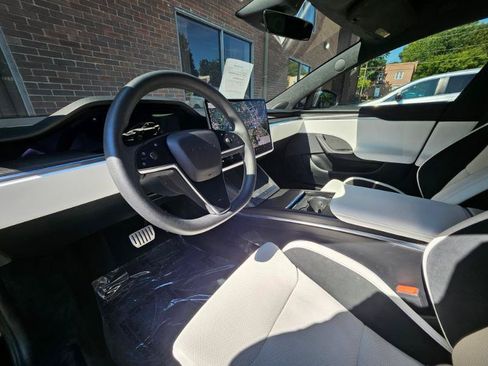 Used 2024 Tesla Model S Plaid AWD/4WD image 38