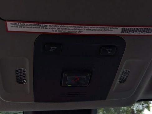 Used 2020 Toyota Camry LE FWD image 14