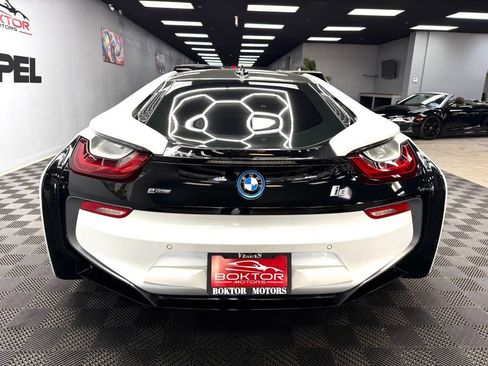 Used 2015 BMW i8 AWD/4WD image 12
