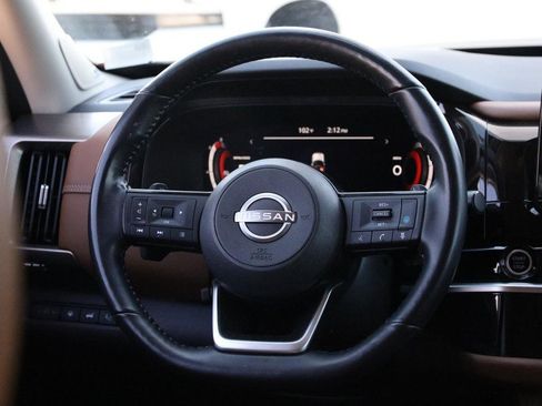 Used 2023 Nissan Pathfinder Platinum AWD/4WD image 26