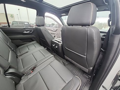 Certified 2024 GMC Yukon SLT w/ SLT Premium Package image 20