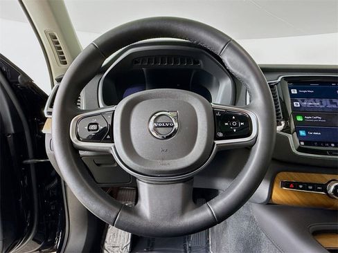 Certified 2025 Volvo XC90 B6 Plus w/ Protection Package Premier image 11