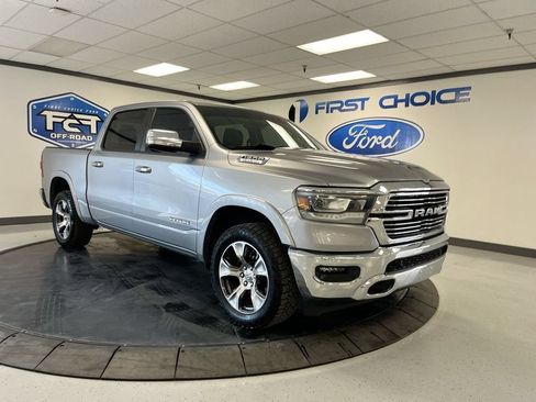 Used 2022 RAM 1500 Laramie AWD/4WD image 2