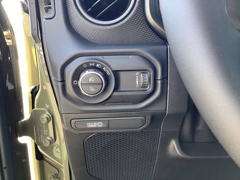 New 2026 Jeep Gladiator Mojave AWD/4WD image 15