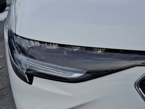 Certified 2023 Buick Envision Essence image 9