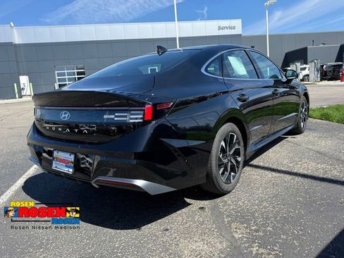 Used 2025 Hyundai Sonata SEL FWD image 7