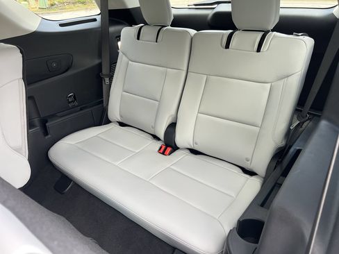 New 2026 Ford Explorer Platinum w/ LUX Leather Package AWD/4WD image 20