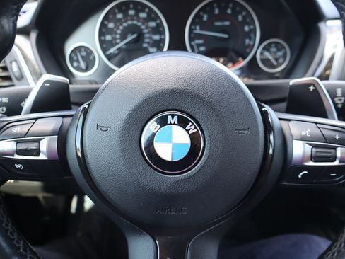 Used 2016 BMW 340i Sedan w/ M Sport Package RWD image 35