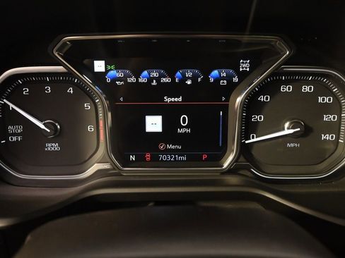 Used 2021 GMC Yukon Denali w/ Advanced Technology Package AWD/4WD image 26