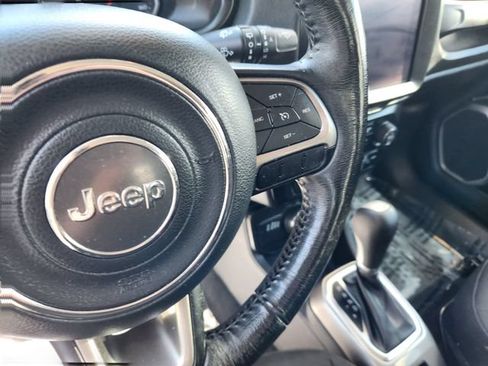 Used 2022 Jeep Renegade Latitude w/ Convenience Group AWD/4WD image 20