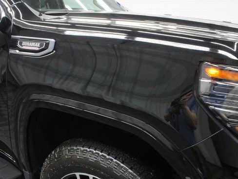 Used 2025 GMC Sierra 1500 AT4 w/ Technology Package AWD/4WD image 43