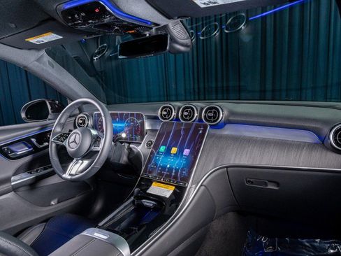 Certified 2025 Mercedes-Benz GLC 300 300 SUV image 4