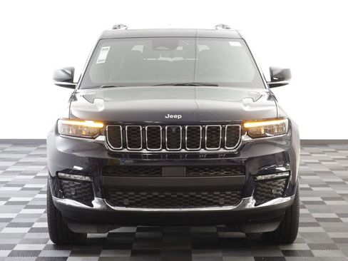 Used 2024 Jeep Grand Cherokee L Limited w/ Luxury Tech Group II AWD/4WD image 24