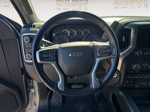 Used 2021 Chevrolet Silverado 1500 LT Trail Boss w/ Bed Protection Package AWD/4WD image 12