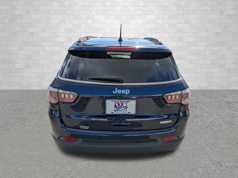 Used 2018 Jeep Compass Latitude w/ Popular Equipment Group image 3