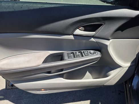 Used 2010 Honda Accord LX image 5