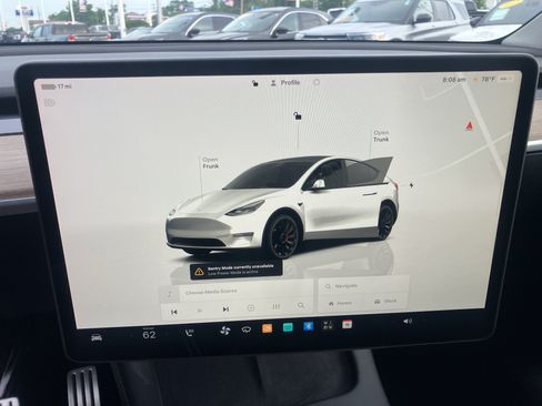 Used 2023 Tesla Model Y Performance AWD/4WD image 22