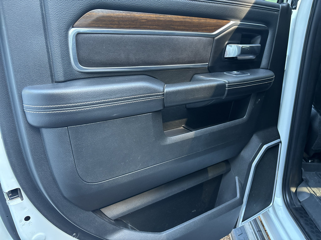 Used 2022 RAM 2500 Laramie AWD/4WD image 23