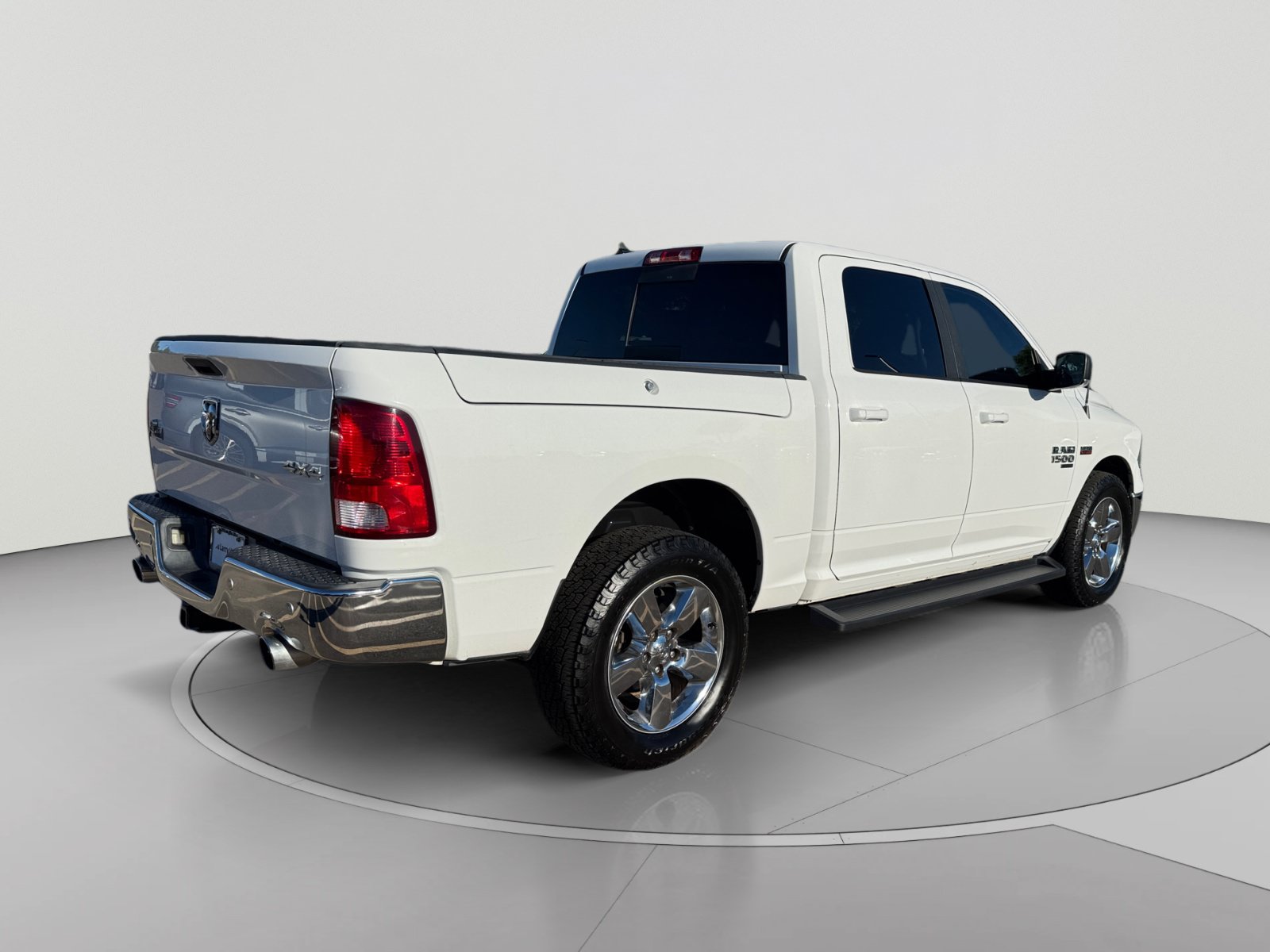 Used 2019 RAM 1500 Big Horn w/ Rambox Value Package AWD/4WD image 5