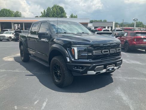 Certified 2024 Ford F150 Raptor AWD/4WD image 3