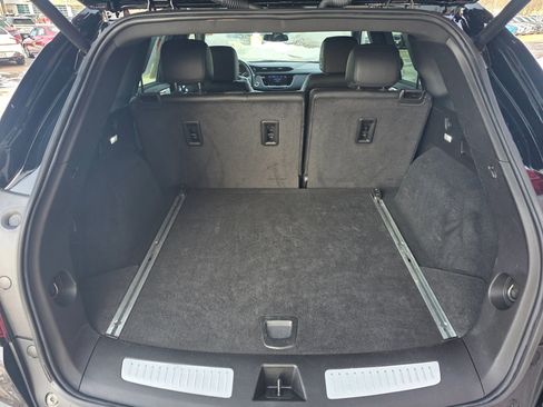 Used 2024 Cadillac XT5 Premium Luxury image 6