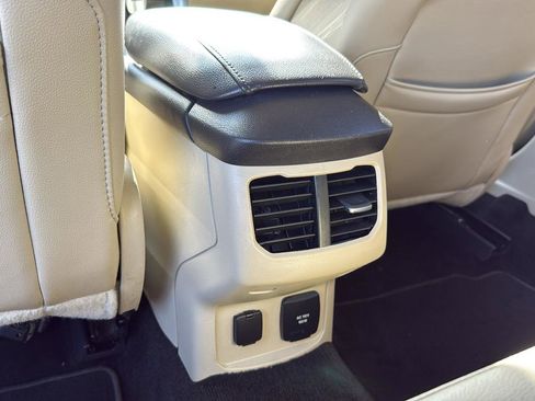 Used 2013 Ford Fusion SE image 27