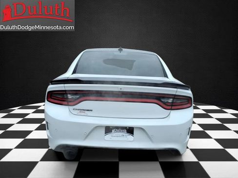 Used 2017 Dodge Charger R/T image 4