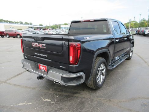 Used 2022 GMC Sierra 1500 SLT w/ SLT Premium Package AWD/4WD image 5