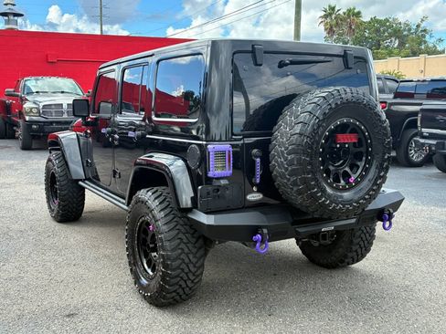 Used 2016 Jeep Wrangler Unlimited Rubicon AWD/4WD image 4