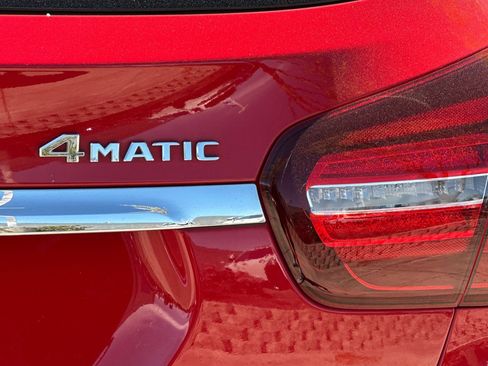 Used 2019 Mercedes-Benz GLA 250 4MATIC image 25