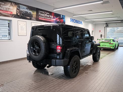 Used 2015 Jeep Wrangler Unlimited Sahara AWD/4WD image 11